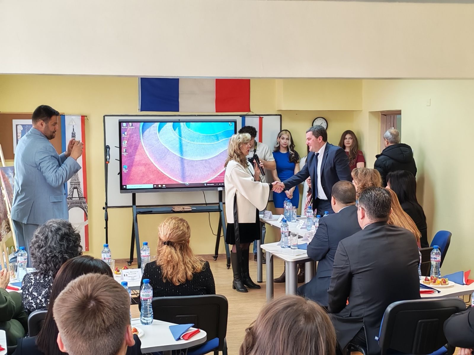 Президентът на Република България Илияна Йотова посети ГПЧЕ „Симеон Радев“ по повод Международния ден на франкофонията.